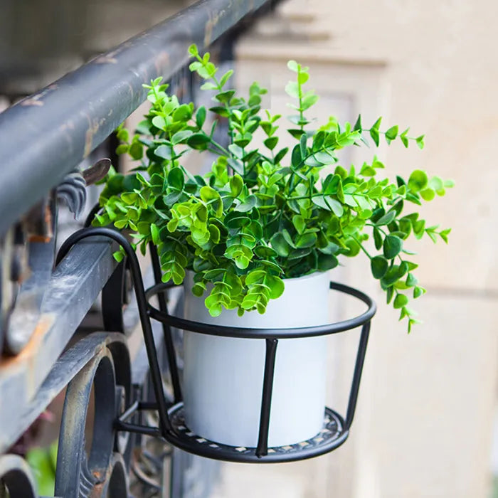 Modern Metal Plant Pot Holder