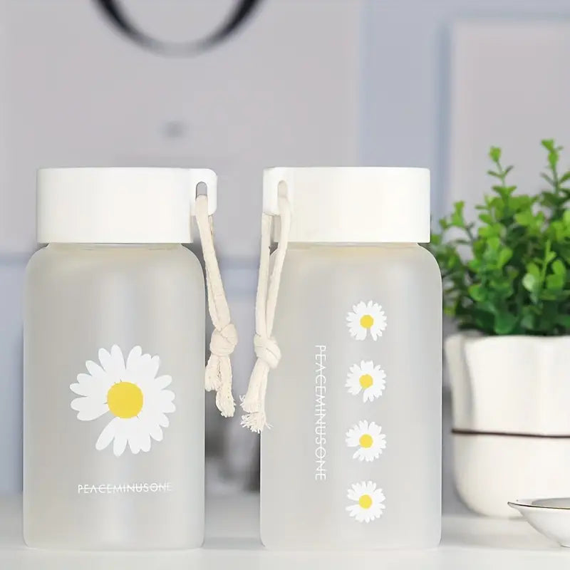 1pc Little Daisy Matte Glass Water Bottle with Rope