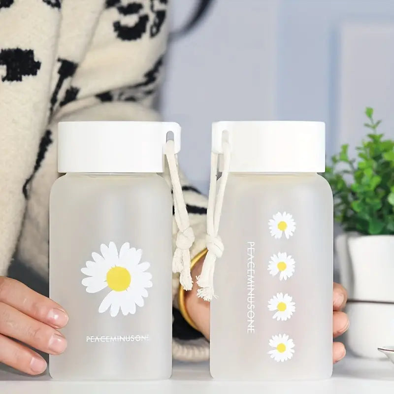 1pc Little Daisy Matte Glass Water Bottle with Rope